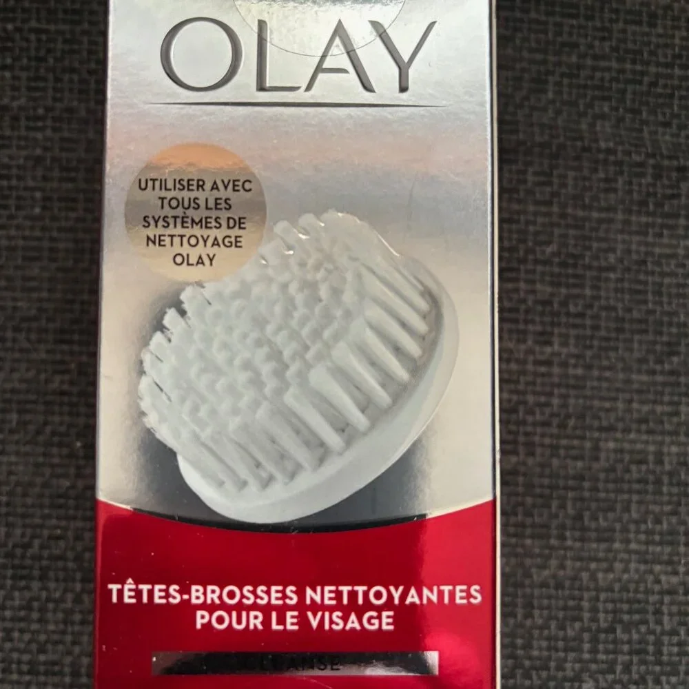 One box  Olay Regenerist Facial Cleaning Brush Advanced Facial Cleansing System